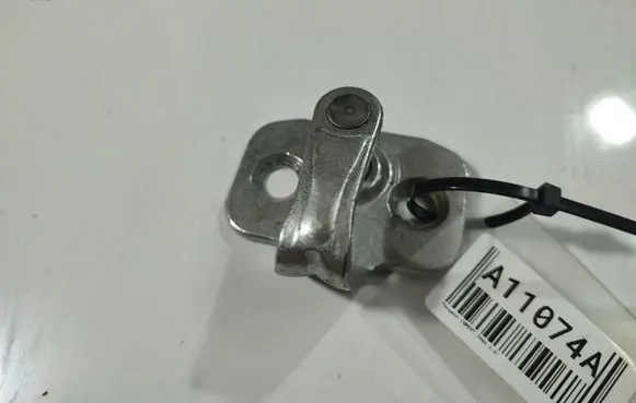 Peugeot Expert Rear door lock loop/hook striker 