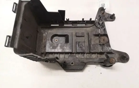 Volkswagen Golf V Battery box tray 1K0915333