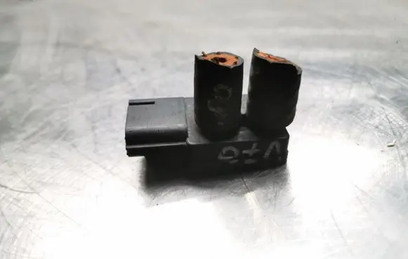 Volvo V70 Exhaust gas pressure sensor 6G9N5L200AB