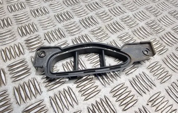 Hyundai Kona I Front bumper mounting bracket 86578k4000