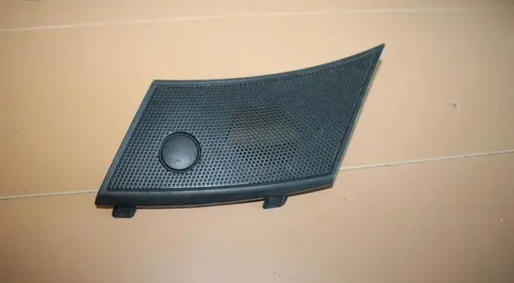 Side speaker trim/cover
