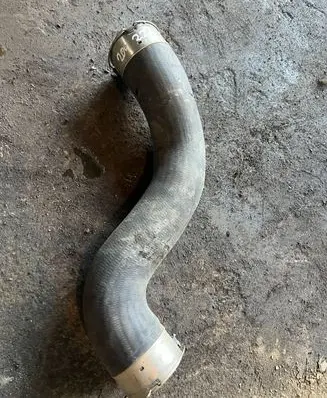 Mercedes-Benz E W212 Intercooler hose/pipe A2125280000 L625133