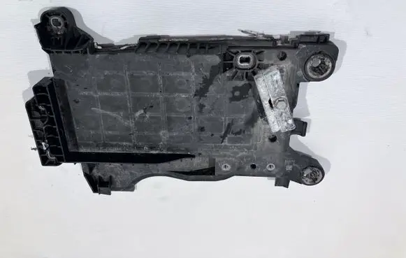 BMW 2 F45 Battery box tray 7641797