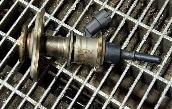 Ford Turneo Courier AdBlue injector 0444021105