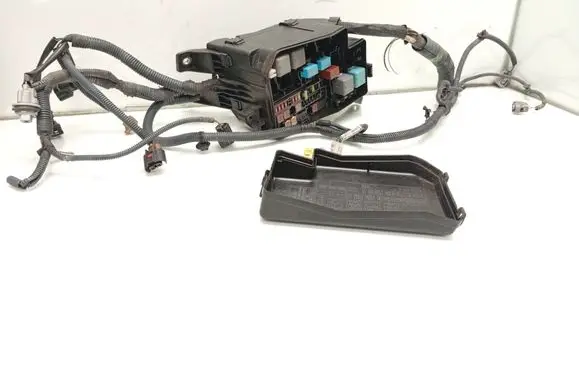 Toyota RAV 4 (XA30) Fuse box set 8266242190 9098702025 9098704010
