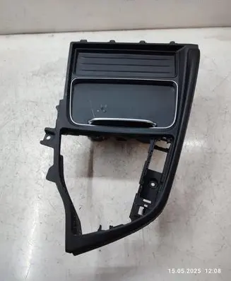 BMW 3 GT F34 Cup holder front 105495994C