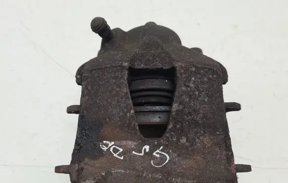 Volkswagen Golf V Front brake caliper