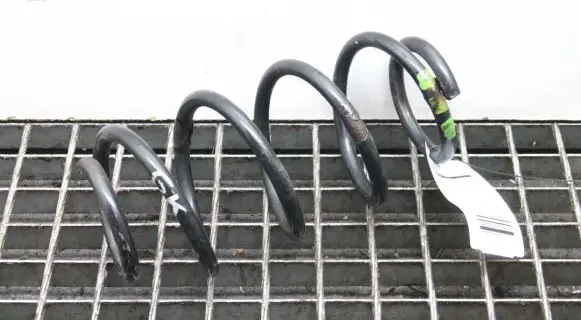 Mercedes-Benz A W176 Rear coil spring