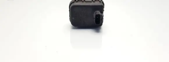 Opel Zafira A Headlight level adjustment motor 