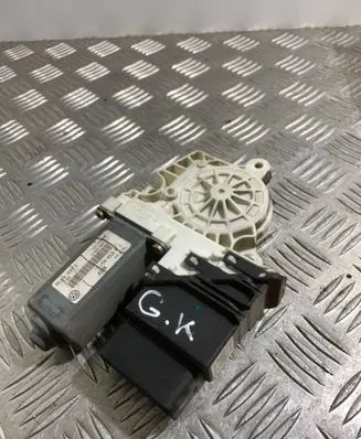 Volkswagen Golf V Wing mirror switch 1J4839401C