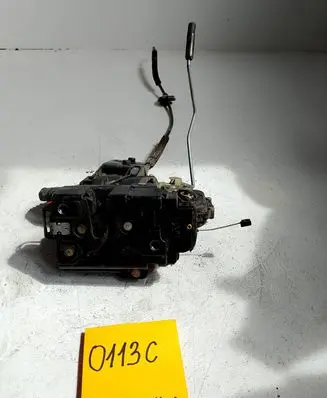 Volkswagen PASSAT B5 Front door lock 3B1837016A 113675101