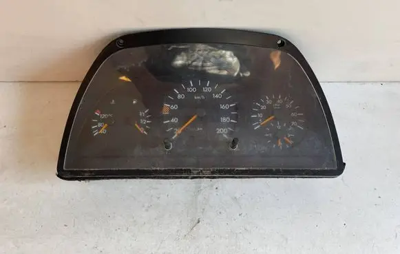 Mercedes-Benz Vito Viano W638 Speedometer (instrument cluster) MB0005423401
