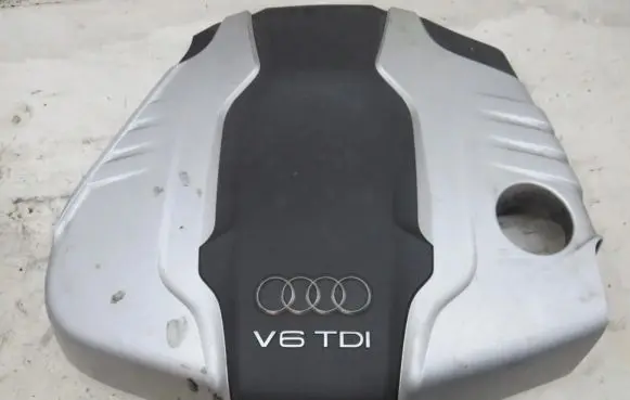 Audi A8 S8 D4 4H Engine cover (trim)