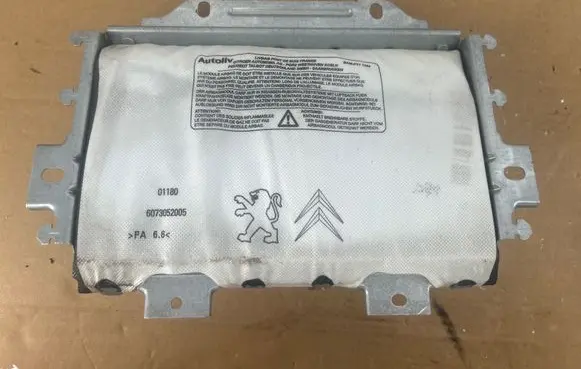 Peugeot RCZ Passenger airbag 9681466680 9501439 0422061P