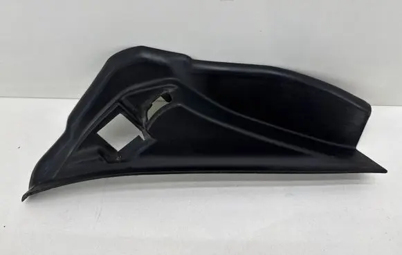 BMW 5 G30 G31 G38 Tailgate/trunk side cover trim 7390426