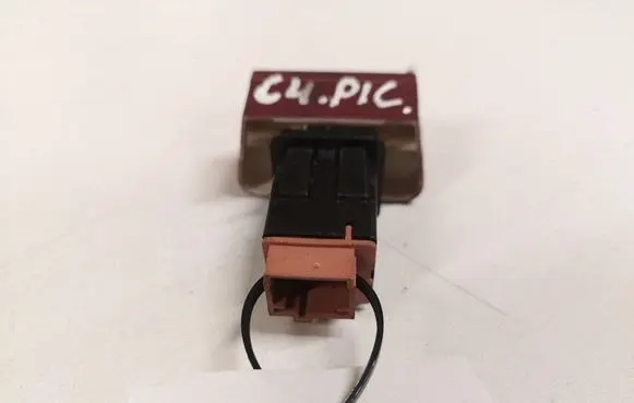 Citroen C4 I Picasso Hazard light switch 0068767 96552745