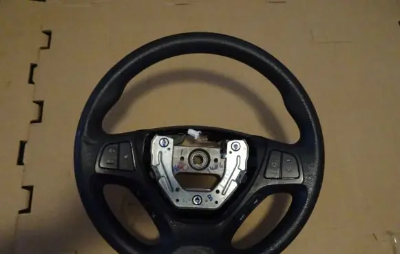 Hyundai i10 Steering wheel
