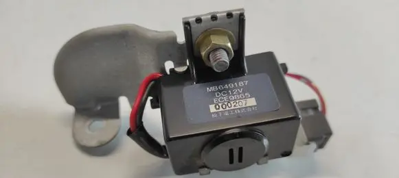 Mitsubishi Pajero Horn buzzer relay MB649187 ECE9865 000207