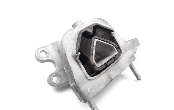 Opel Mokka B Engine mount bracket 9826533880