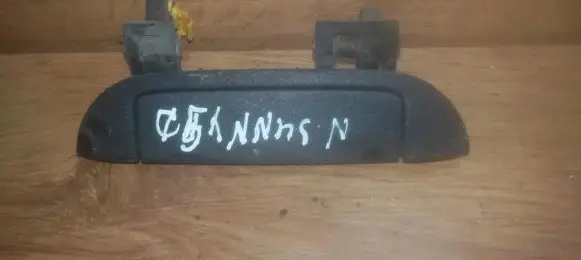Nissan Sunny Front door exterior handle