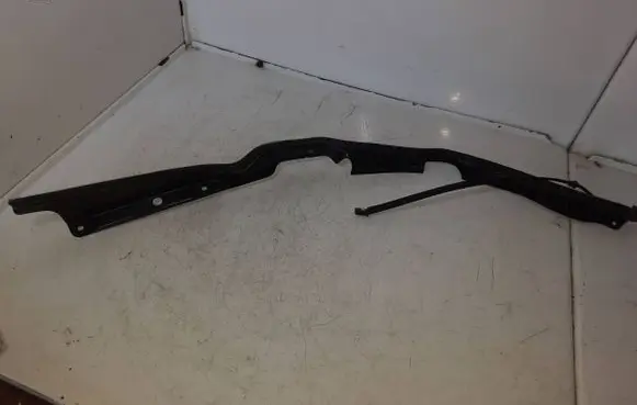 Toyota Corolla Cross Seal rubber (tailgate) 