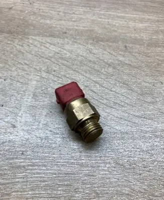 BMW 5 E39 Coolant temperature sensor 1741900