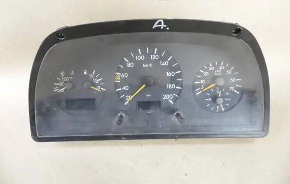 Mercedes-Benz Vito Viano W638 Speedometer (instrument cluster) 0005429601 11000885003