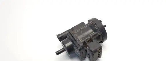 Mercedes-Benz ML W163 Turbo solenoid valve A0005450427