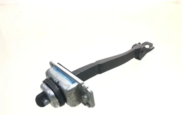 Chevrolet Captiva Front door check strap stopper