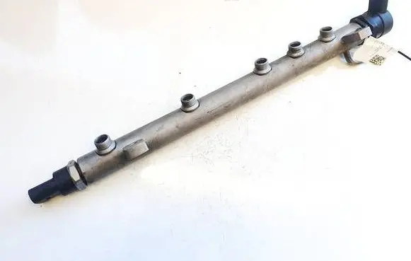Mercedes-Benz B W245 Fuel main line pipe A6400701296 A6110780449