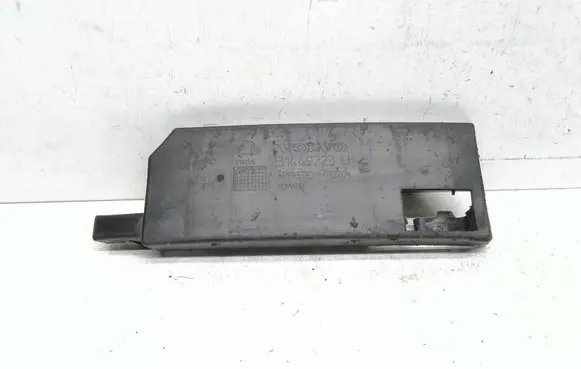 Volvo S90, V90 Rear bumper mounting bracket 31449223