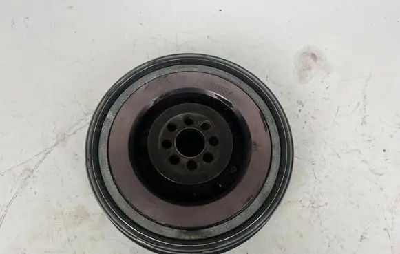 Audi A4 S4 B8 8K Crankshaft pulley