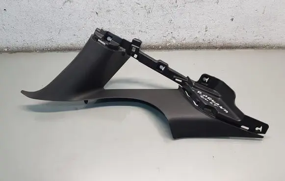 Renault Arkana (C) pillar trim