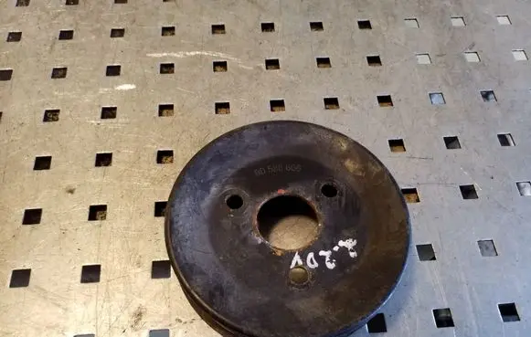 Opel Frontera B Power steering pump pulley 90528666