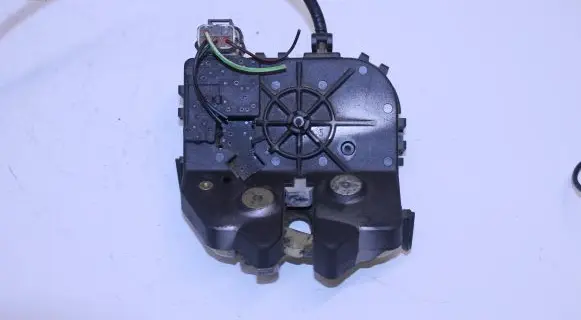 Ford Focus Tailgate/trunk/boot lock/catch/latch 43102AB C7G0A 04226
