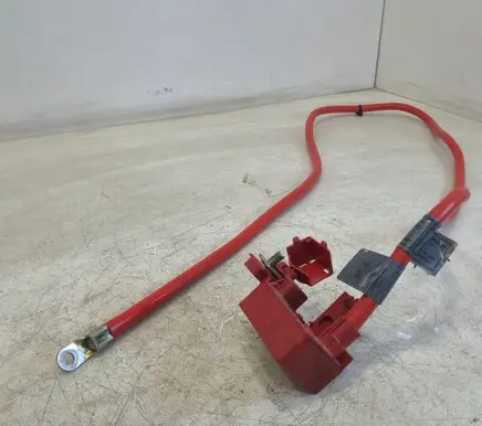 BMW 5 E60 E61 Positive cable (battery) 10304410