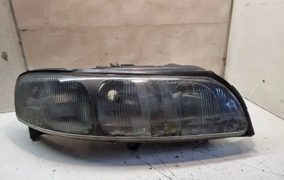 Volvo V70 Headlight/headlamp 8662922 89006877