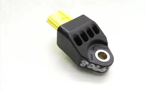 Toyota RAV 4 (XA30) Airbag deployment crash/impact sensor 89831-33020
