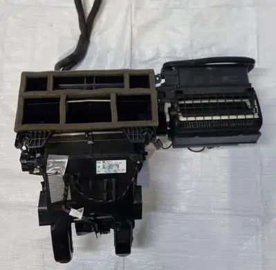 Opel Astra J Interior heater climate box assembly 13330978