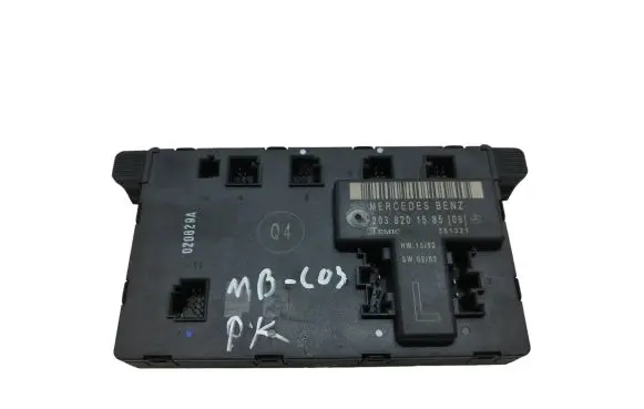 Mercedes-Benz C W203 Door control unit/module 2038201585