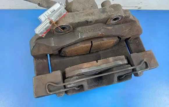 Citroen DS4 Front brake caliper