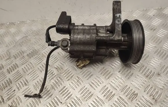 BMW 5 GT F07 Power steering pump 6796491 32416776170 32416796491