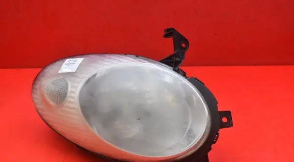 Nissan Micra Headlight/headlamp