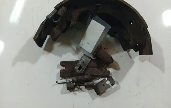 Honda FR-V Handbrake/parking brake pads 