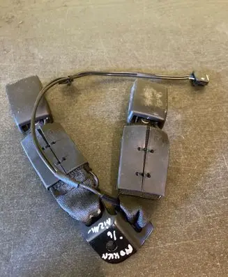 Opel Mokka Rear seatbelt buckle 42450185 2505974