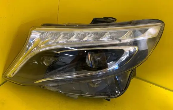 Mercedes-Benz V Class W447 Headlight/headlamp A4479064600
