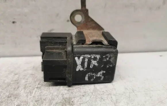 Nissan X-Trail T30 Glow plug pre-heat relay