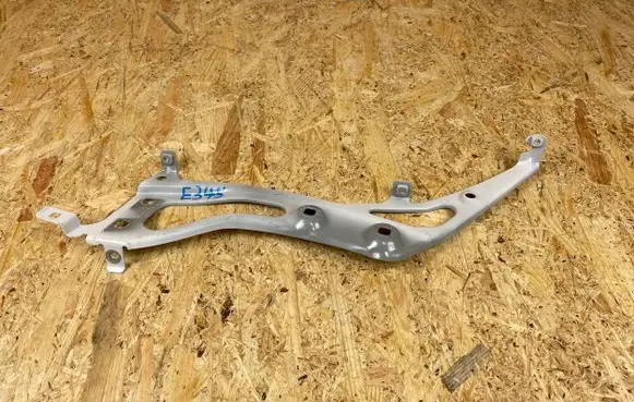 BMW 2 F45 Fender mounting bracket 7297200