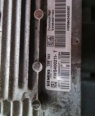 Citroen C3 Engine control unit/module 9648971880 5WS400211T 964345508