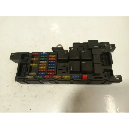 Volvo XC90 Fuse module 8678449 518826011 0309221505
